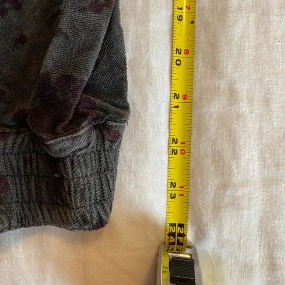 Anthropologie Gray and Purple velvet Jogger Pants size medium - Picture 10 of 10